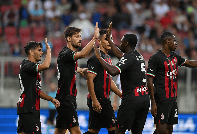 两名跑者同 两名跑者同